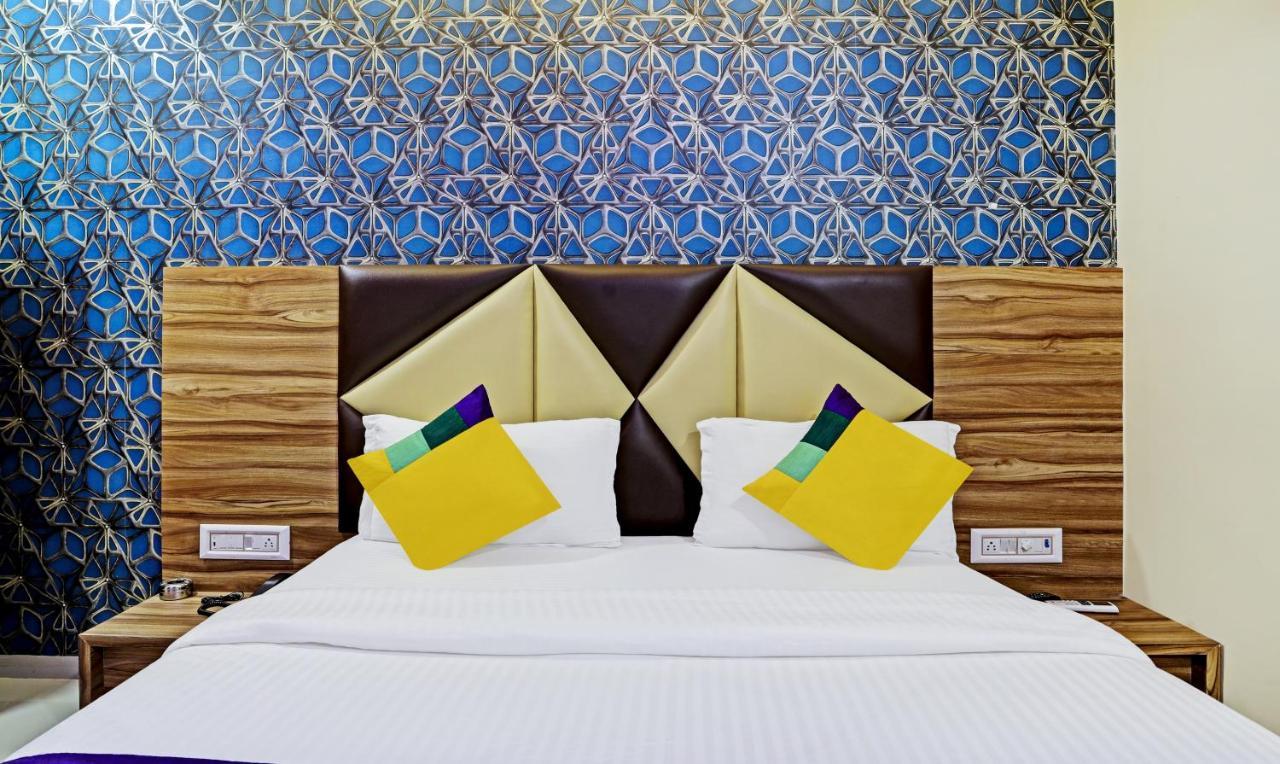 Itsy Hotels Rk Palace Vadodara Eksteriør billede