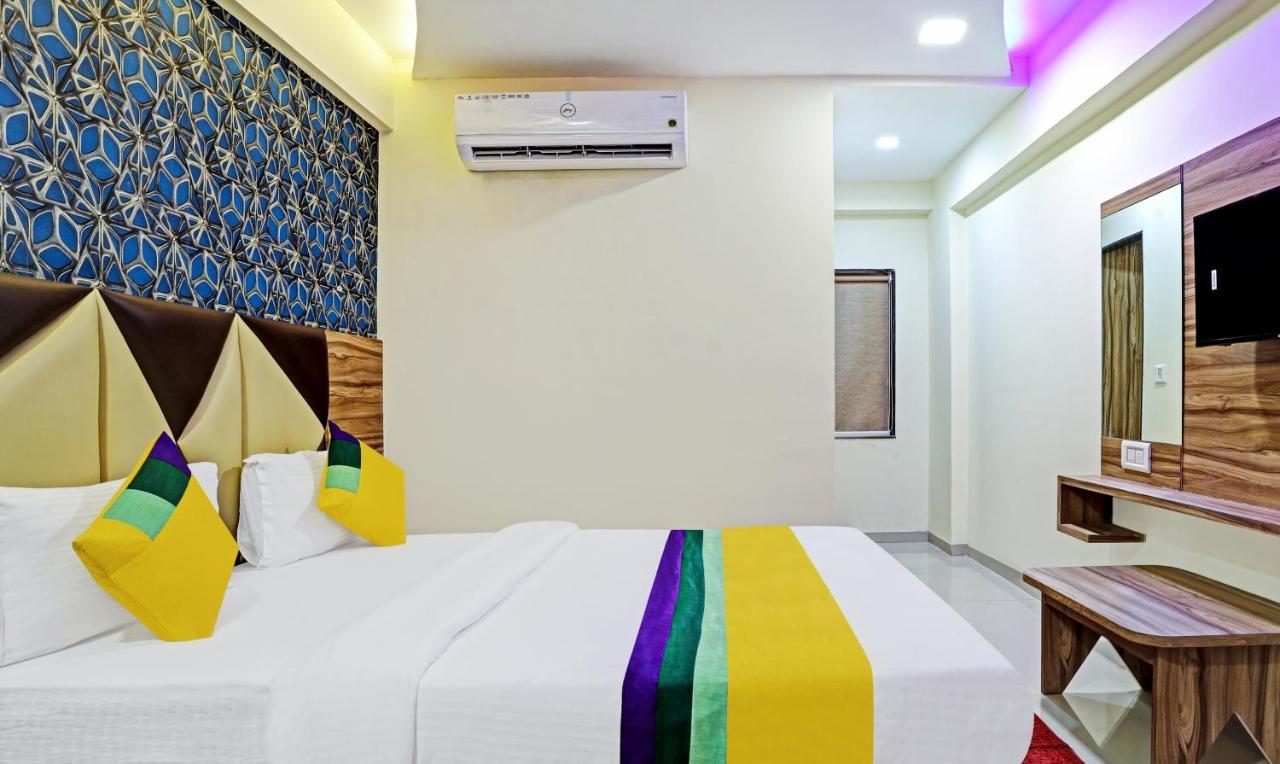 Itsy Hotels Rk Palace Vadodara Eksteriør billede