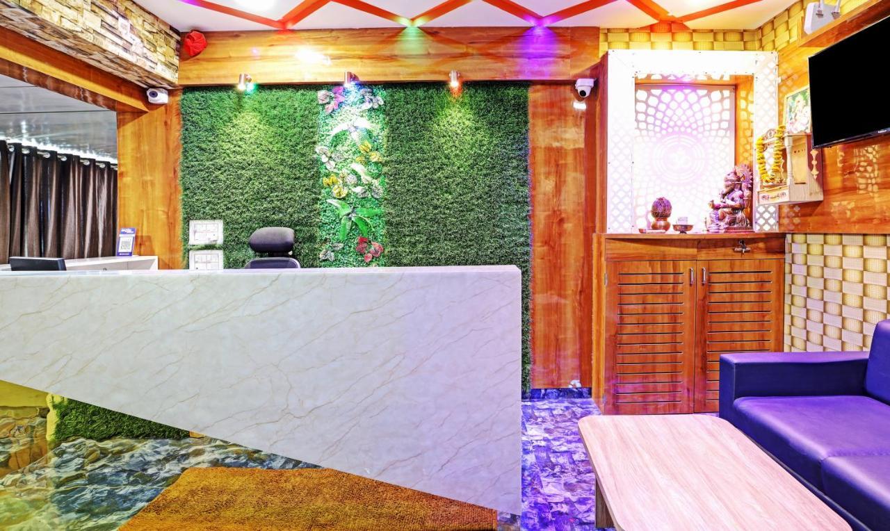 Itsy Hotels Rk Palace Vadodara Eksteriør billede
