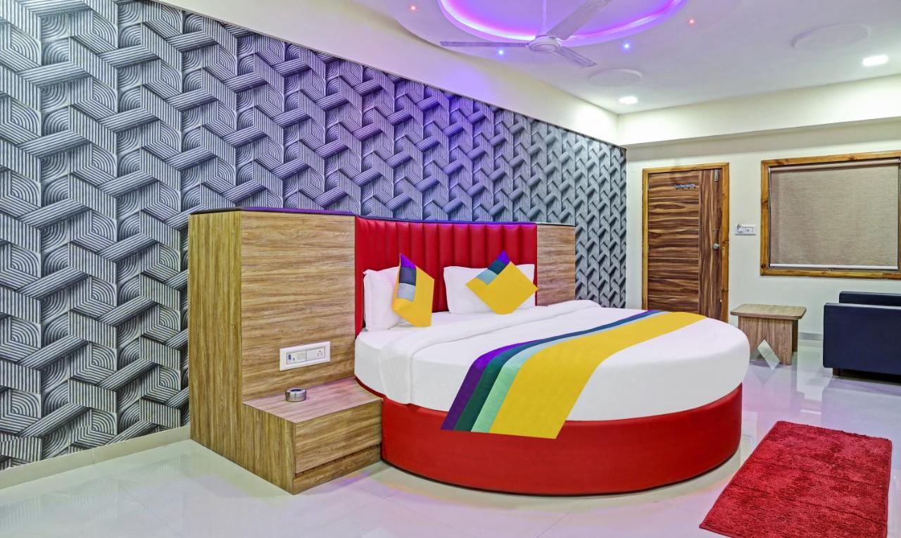 Itsy Hotels Rk Palace Vadodara Eksteriør billede