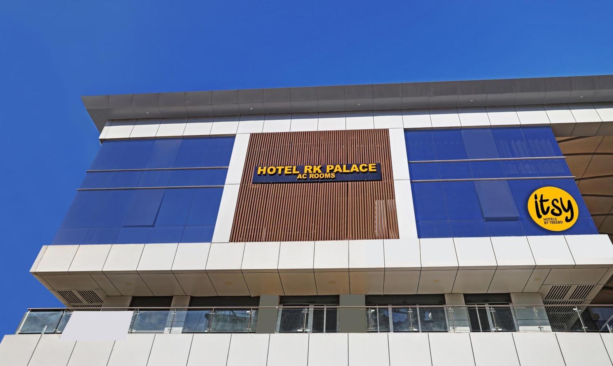 Itsy Hotels Rk Palace Vadodara Eksteriør billede