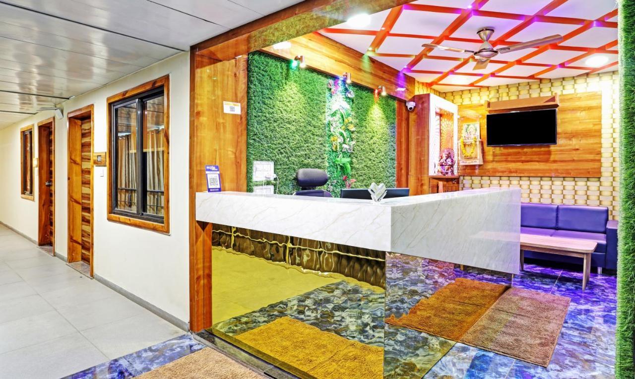 Itsy Hotels Rk Palace Vadodara Eksteriør billede