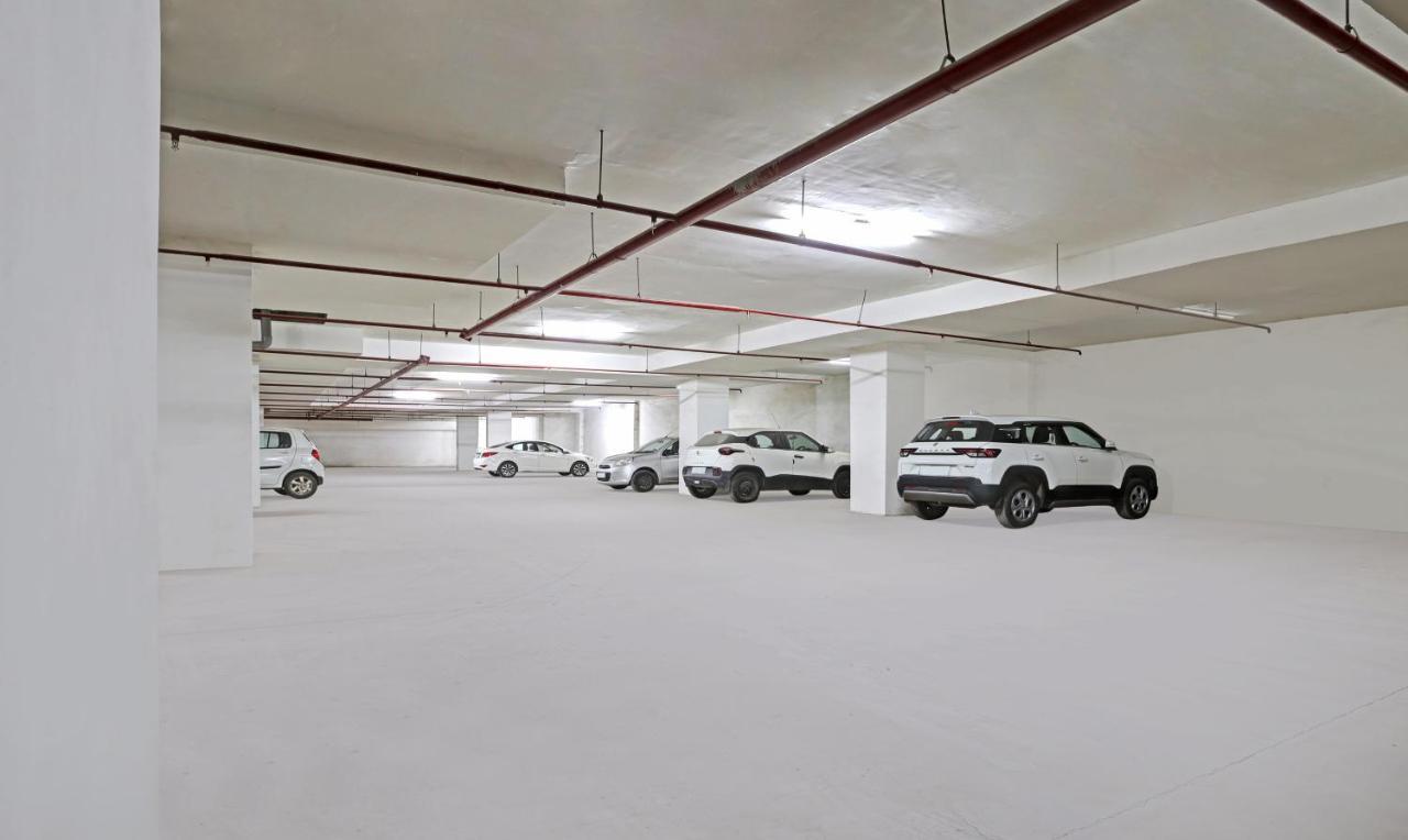 Itsy Hotels Rk Palace Vadodara Eksteriør billede