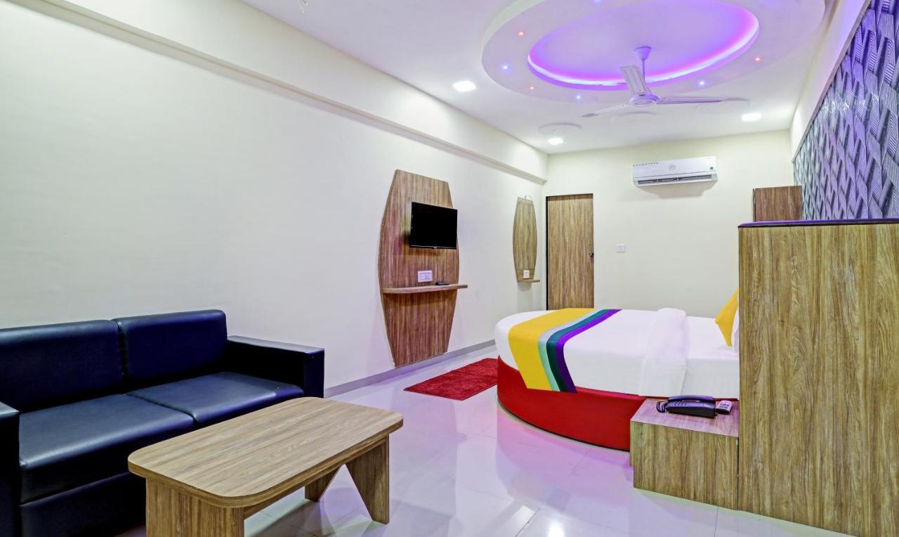 Itsy Hotels Rk Palace Vadodara Eksteriør billede