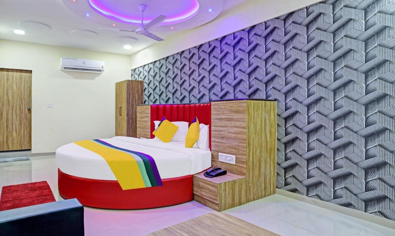 Itsy Hotels Rk Palace Vadodara Eksteriør billede