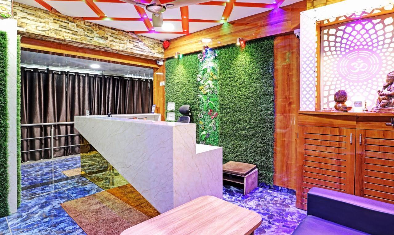 Itsy Hotels Rk Palace Vadodara Eksteriør billede